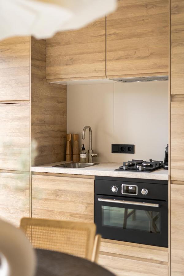 Luxe Tiny House Stec Midden Op De Veluwe In Nunspeet Vila Exterior foto